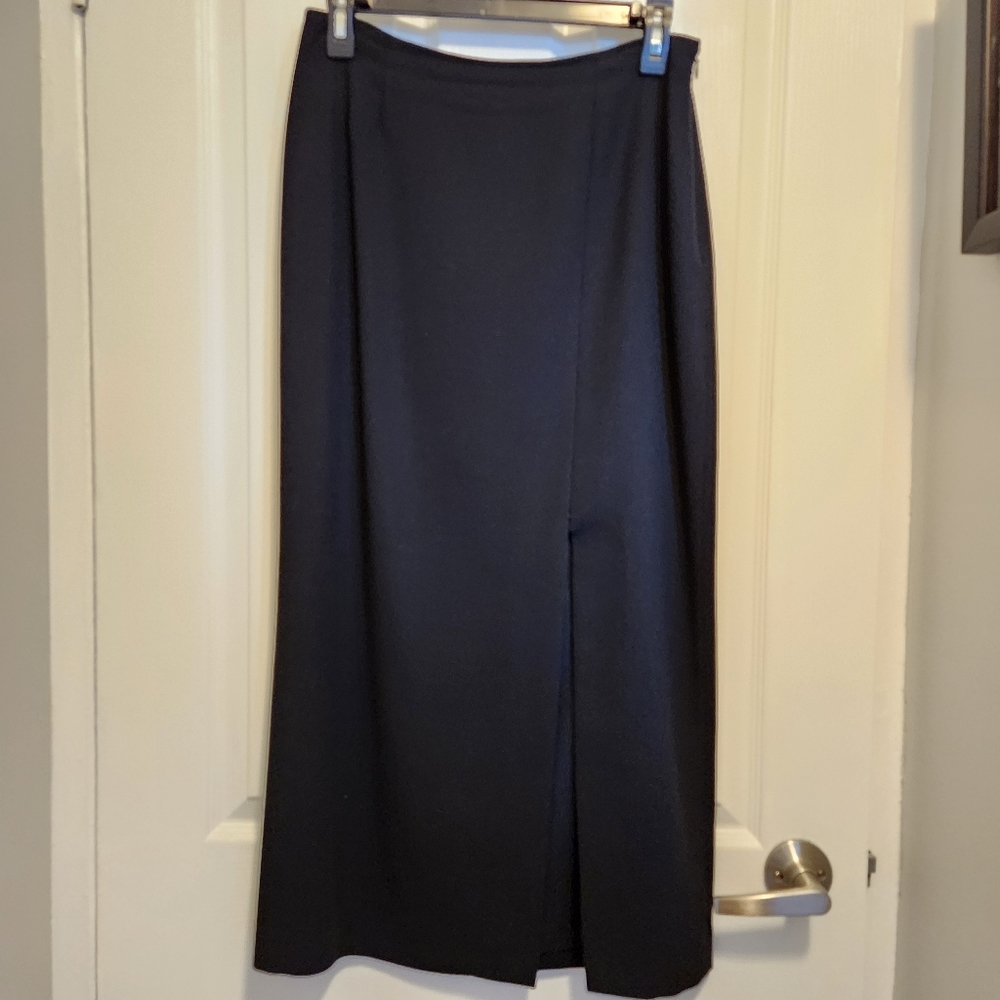 Jones Wear Black Midi Skirt 6P